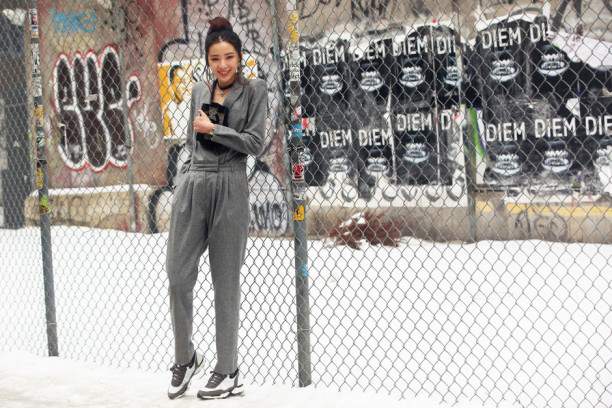 new-york-street-style-fashion-week-look-grigio-tuta_hg_temp2_m_full_l