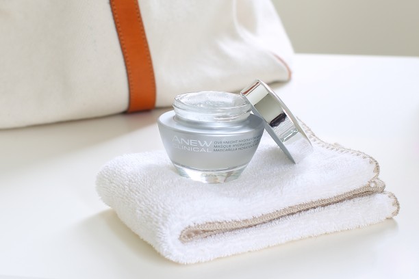 Anew Clinical Overnight Hydration Mask | AVON