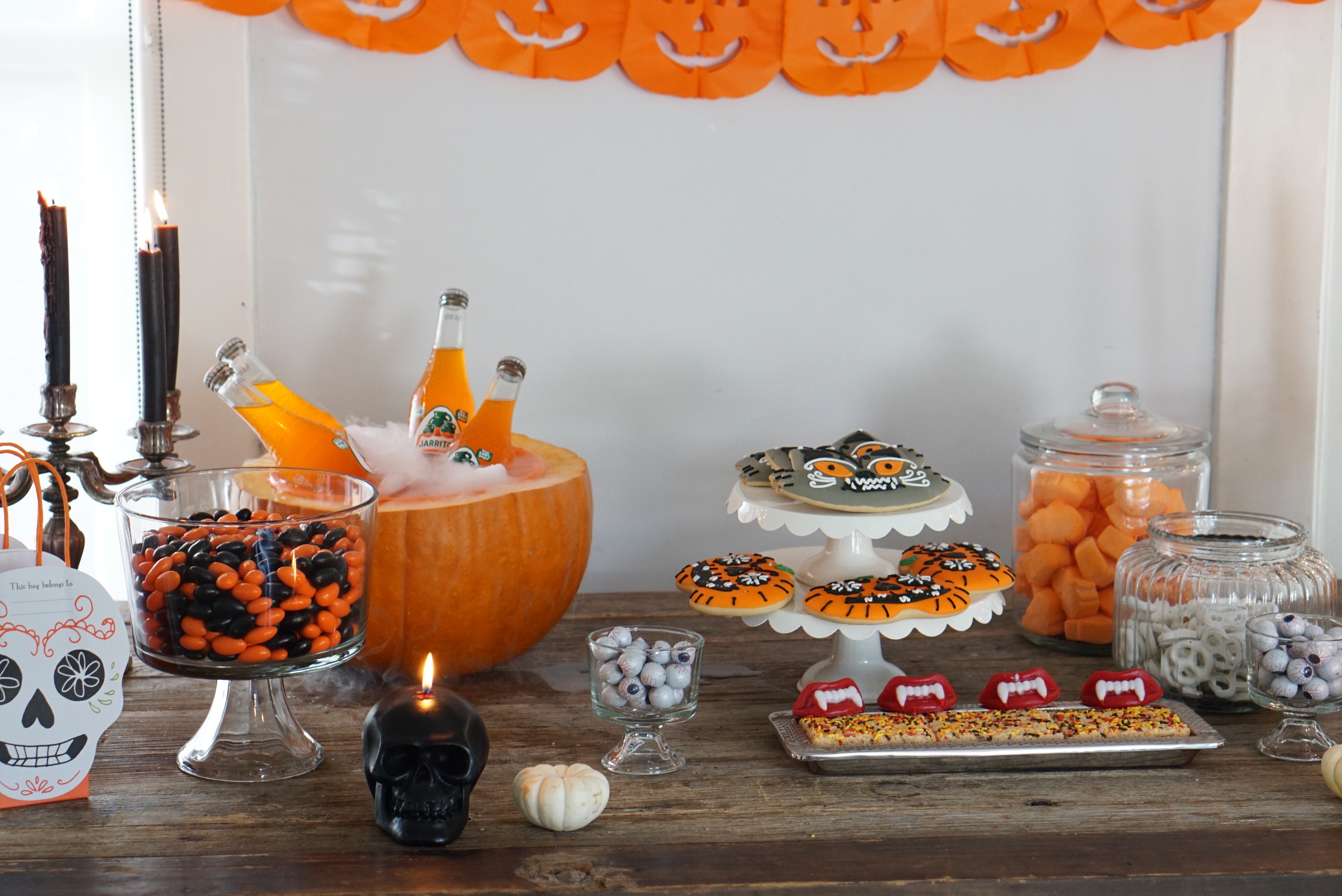 How To Setup The Ultimate Halloween Candy Buffet (plus a video ...