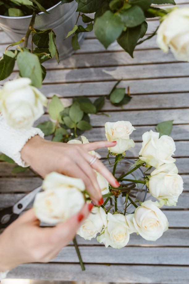 how to make a rose floral arrangement 3