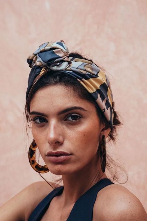 7 Ways to Style a Head Scarf | because im addicted